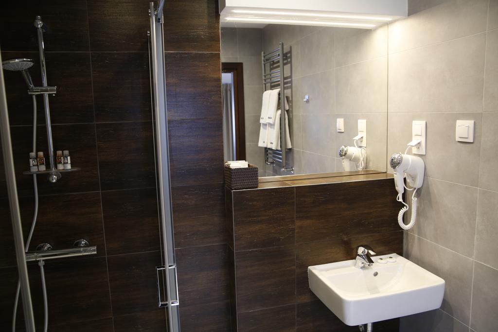 Hotel Chopin Bydgoszcz Værelse billede